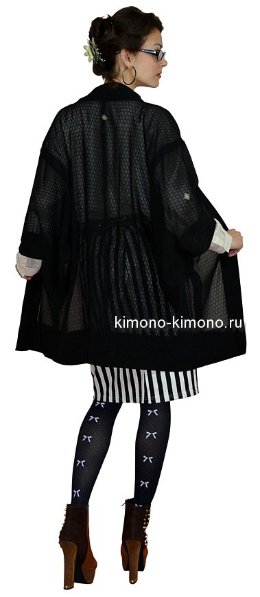 японское антикварное женское хаори с 3-ма фамильными гербами-монами