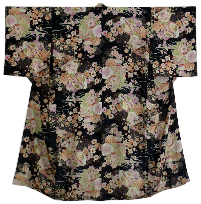 японское страринное шелковое кимоно эпохи Мэйдзи