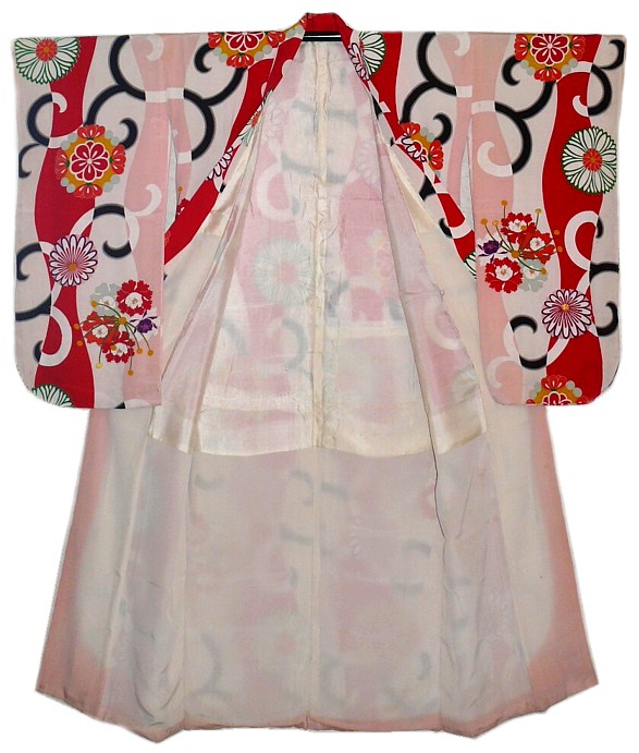 японское традиционное кимоно